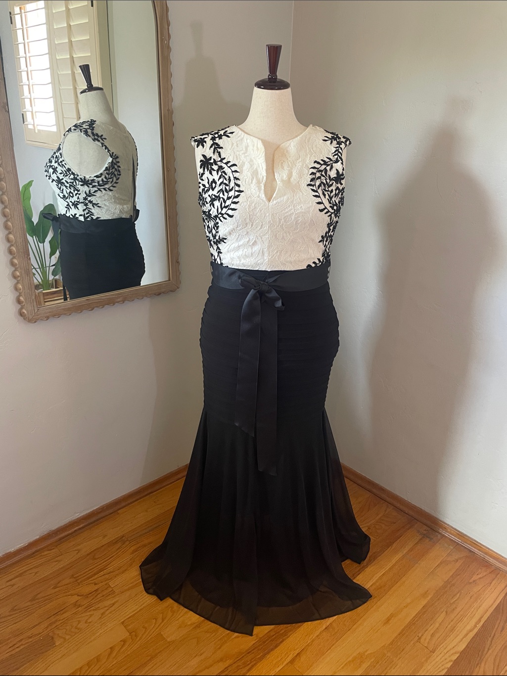 Betsy & Adam Black And White Embroidered Maxi Dress